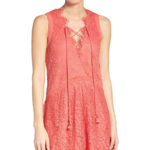 Lace Shift Dress Sleeveless Coral Lined V-neck